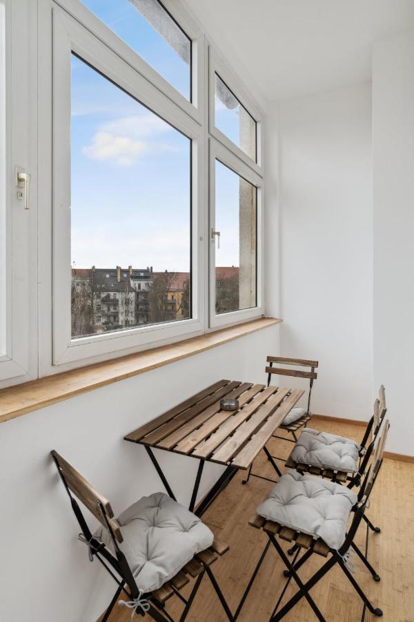 Apartment Fuer 13 Gaeste, 5 Schlafzimmer, 2 Baeder, 2 Loggia'S, Leipzig Zentrum Ost 외부 사진